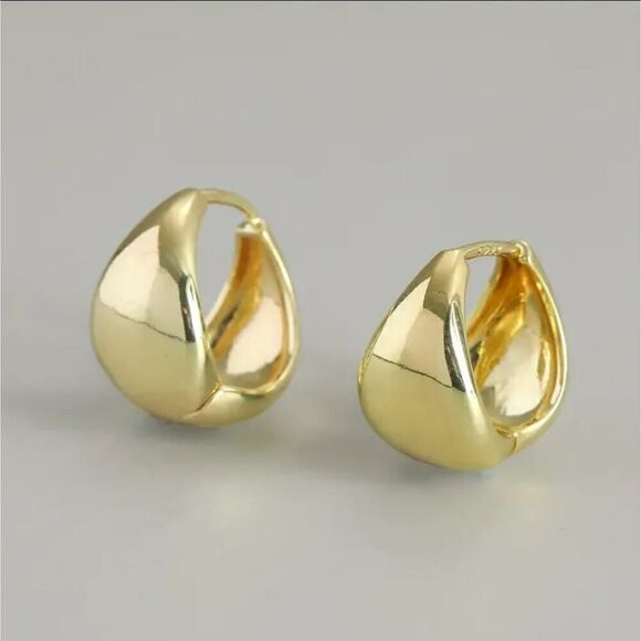 Gold Plated Needle Stud Earrings Wide Edge Drop style - Picture 6 of 12